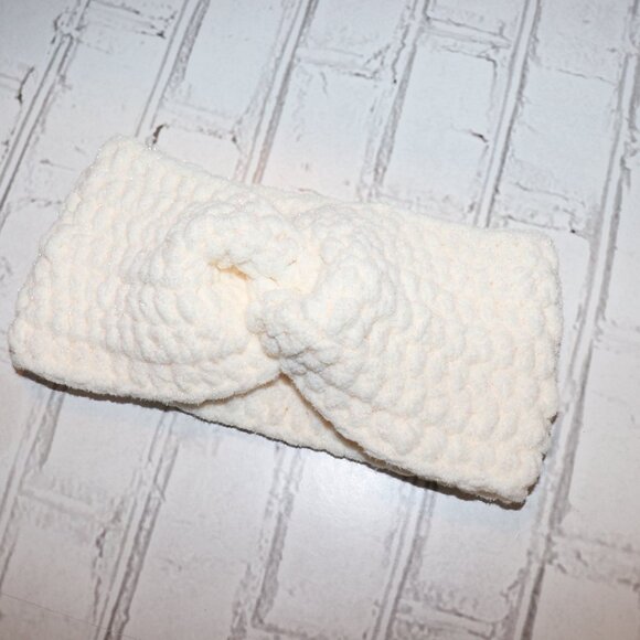 🤍✨ Glittery Cream Crochet Headband · Handmade · One Size - Picture 3 of 4